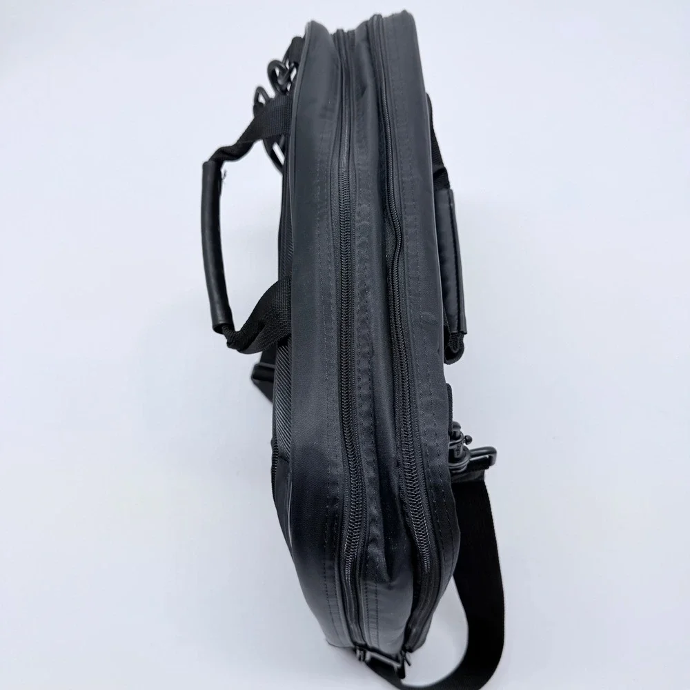 Targus Black Laptop Bag Briefcase Messenger Bag with Shoulder Strap